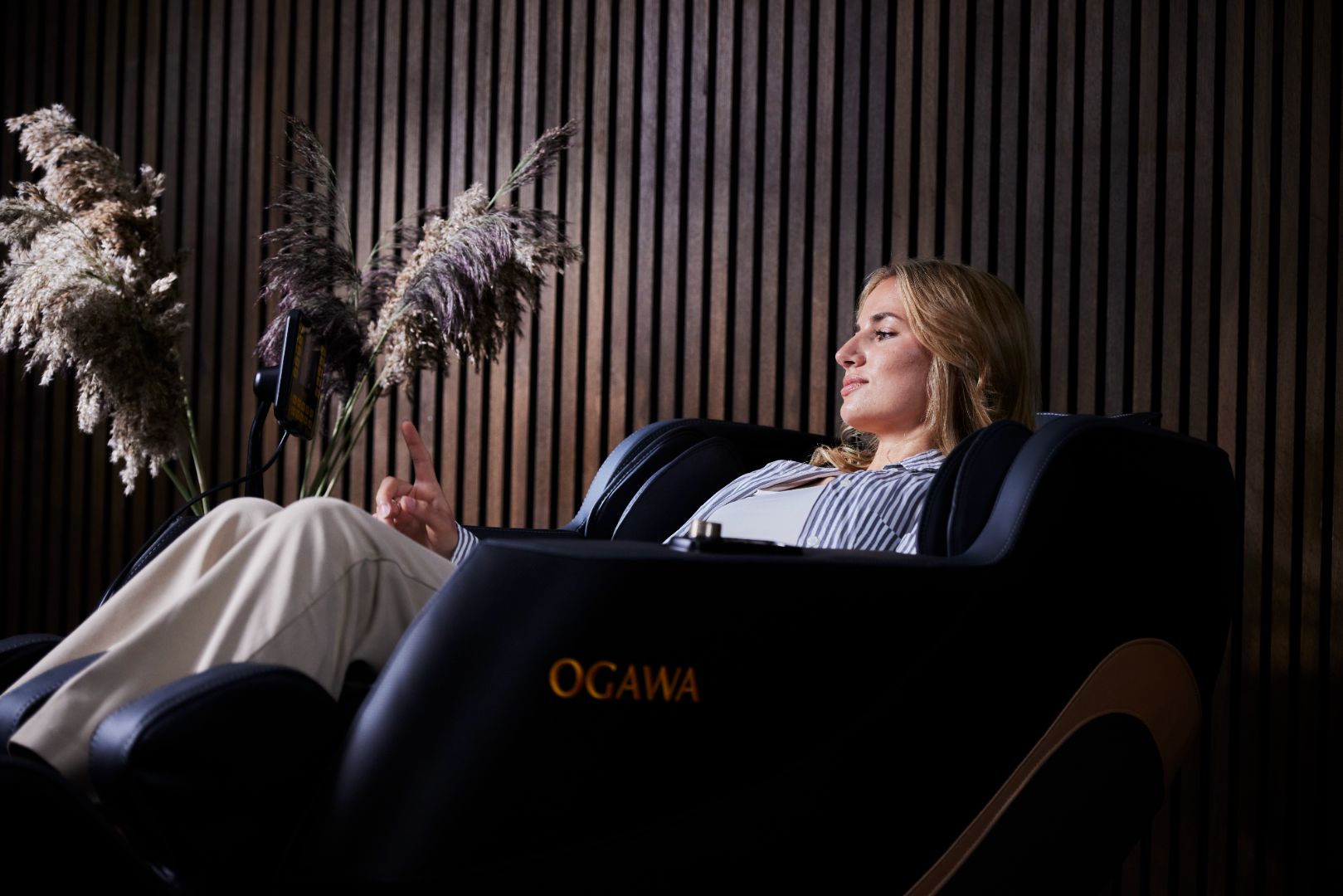 OGAWA Relaxio - Zwart - 2D-massagestoel